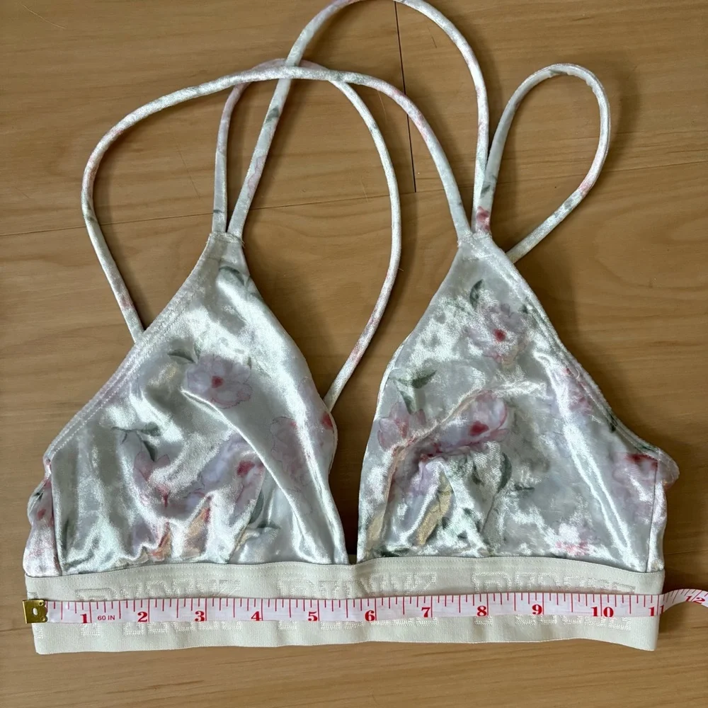 PINK by Victoria’s Secret Velour Floral Racerback Bra XS White Pink - Picture 10 of 10